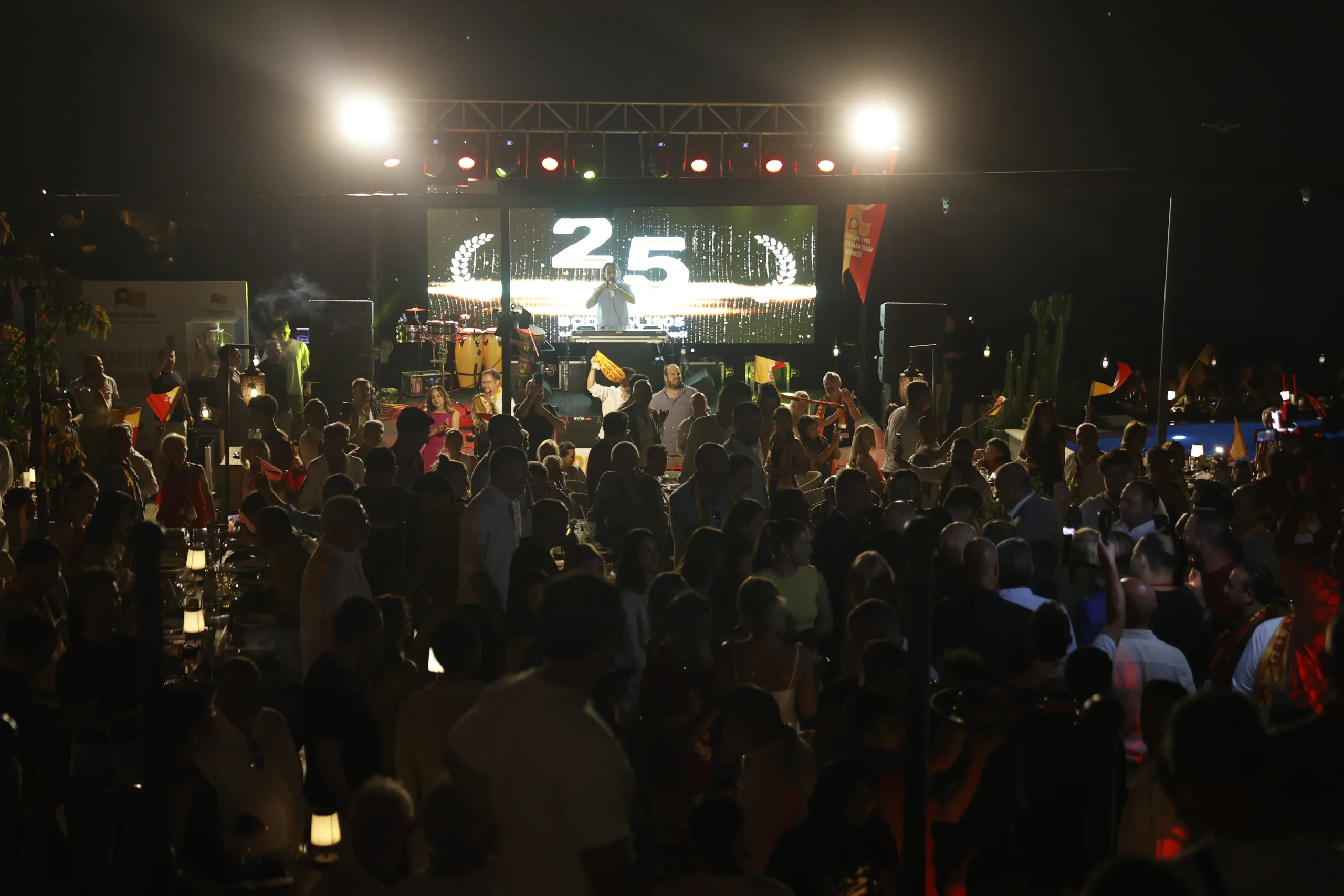 Galatasaray, Bodrum’da 25. şampiyonluk ve 5. yıldız onuruna coşkulu bir