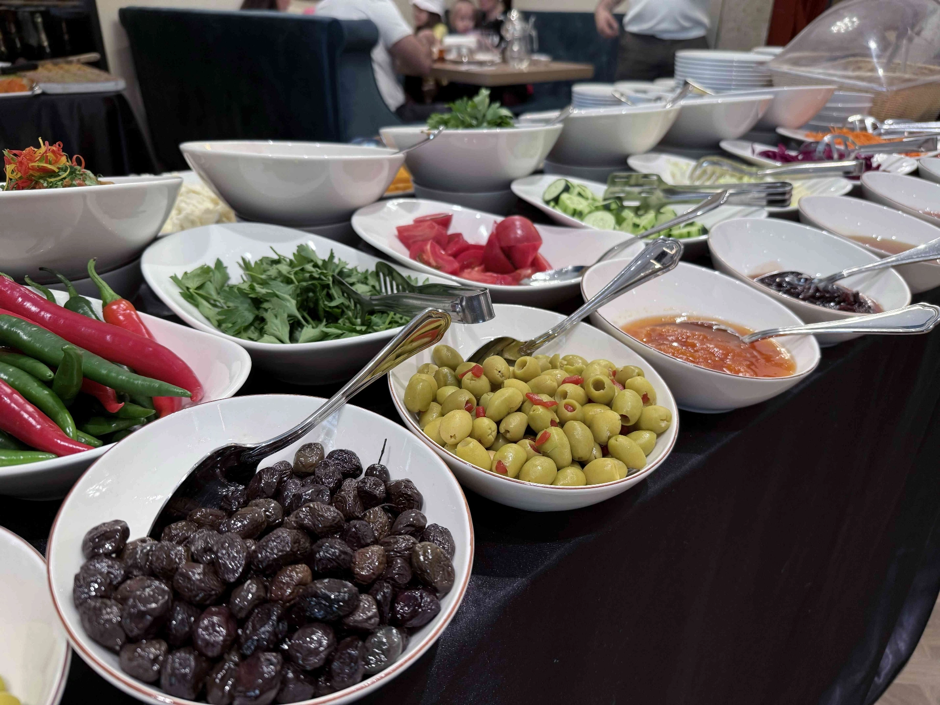 Moskova'da "Dünya Kahvaltı Günü" dolayısıyla düzenlenen etkinlikte Türk kahvaltısının eşsiz