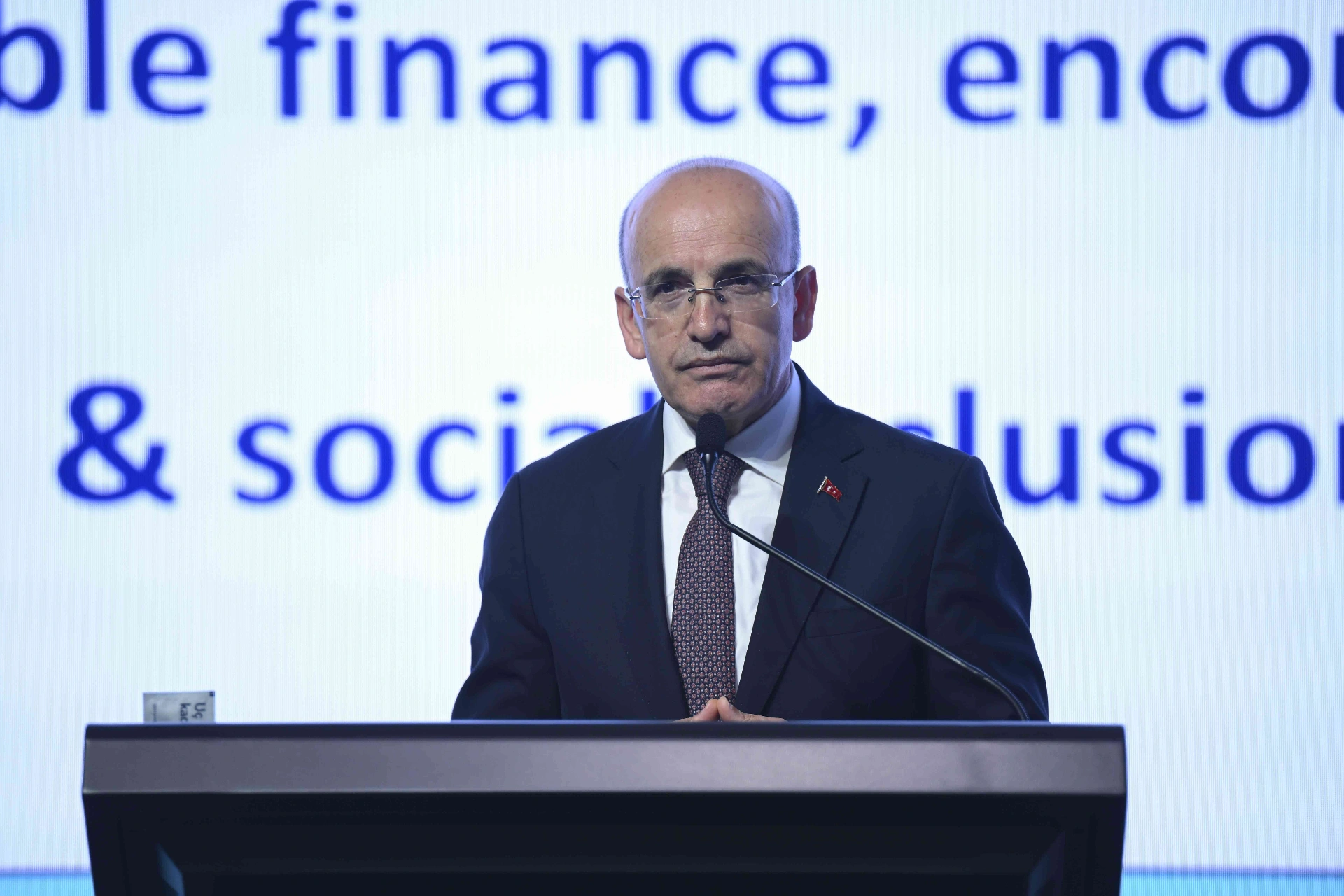 Hazine ve Maliye Bakanı Mehmet Şimşek, enflasyonun son 12 ayda