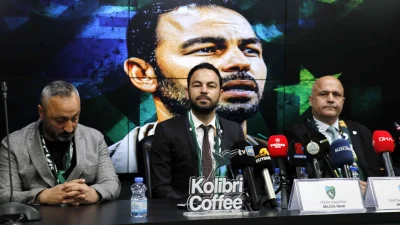 Süper Lig'e yükselen Kocaelispor, teknik direktör Selçuk İnan ile 1+1