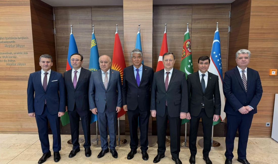 Berlin’de Türk Dünyasının Bilim ve Kültür Mirası Tanıtıldı Almanya'nın başkenti Berlin'de düzenlenen konferansla, Türk dünyasının tarihi ve kültürel