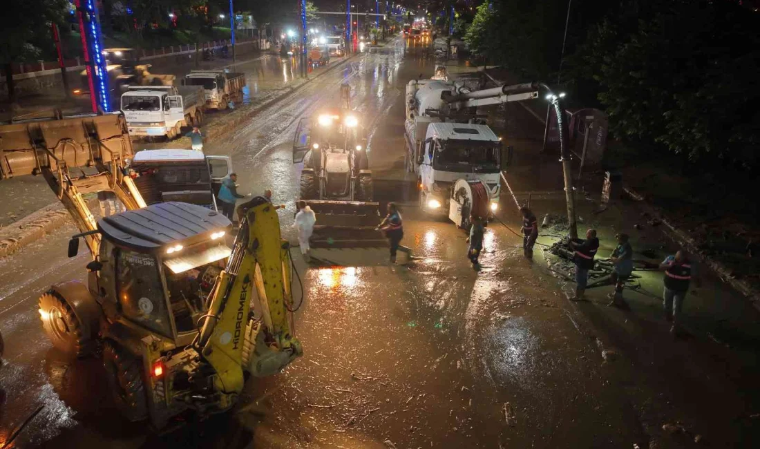 Trabzon’da Selin Ardından Temizlik Seferberliği Trabzon’da yaşanan sel sonrası Beşirli ve Moloz mevkilerinde Büyükşehir Belediyesi