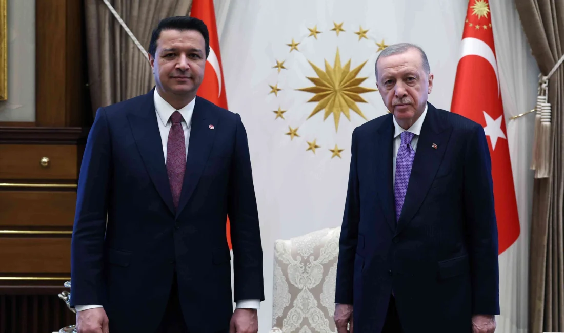 Cumhurbaşkanı Erdoğan, Saadet Partisi Genel Başkanı Mahmut Arıkan’ı Cumhurbaşkanlığı Külliyesi’nde