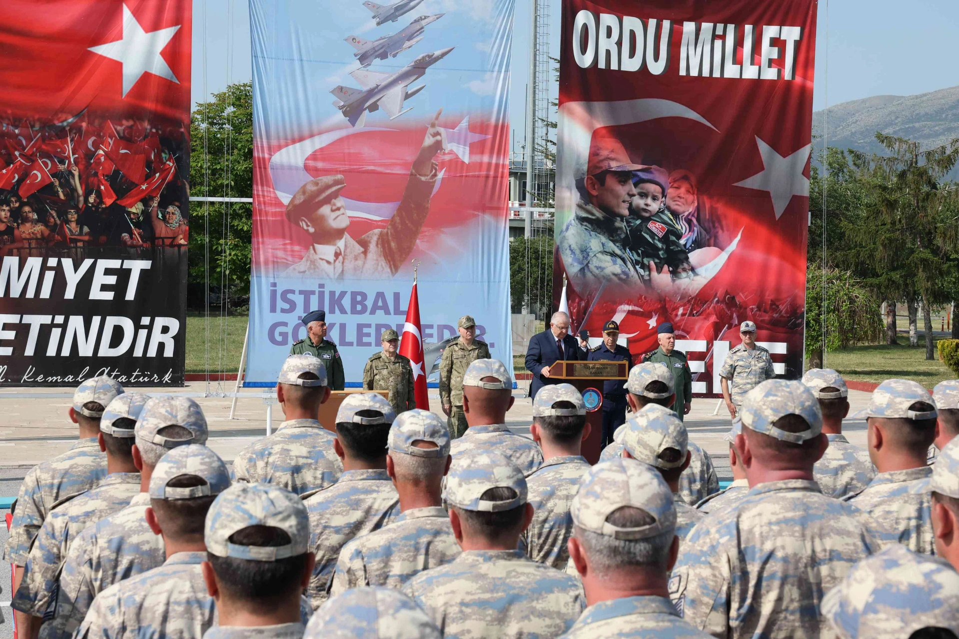 Cumhurbaşkanı Erdoğan, Kütahya’da görevli Mehmetçik’le telefonda bayramlaştı, tüm ordu mensuplarının