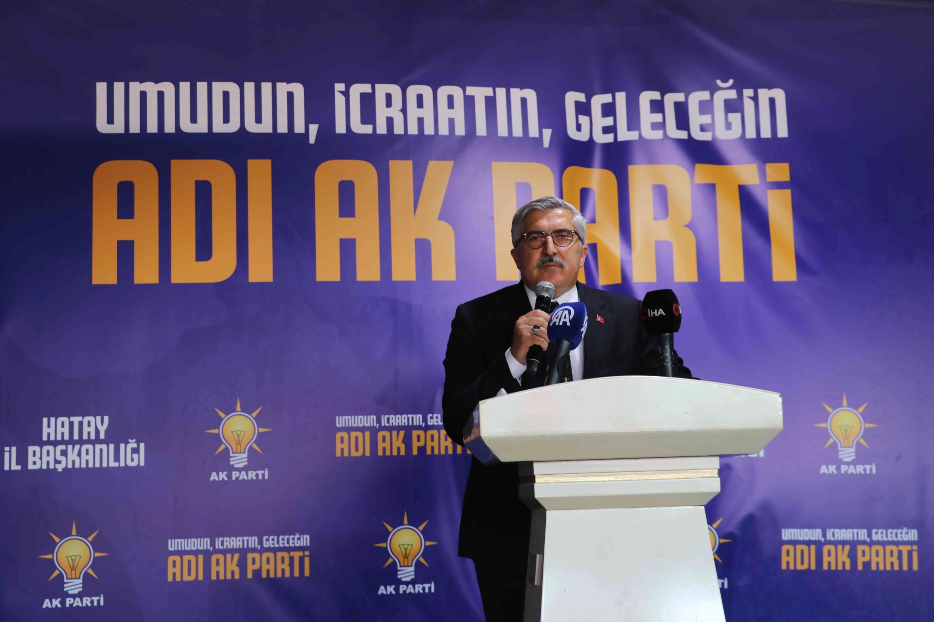 AK Parti’li Hüseyin Yayman, Hatay’da yaptığı konuşmada, Türkiye'nin darbe anayasasından