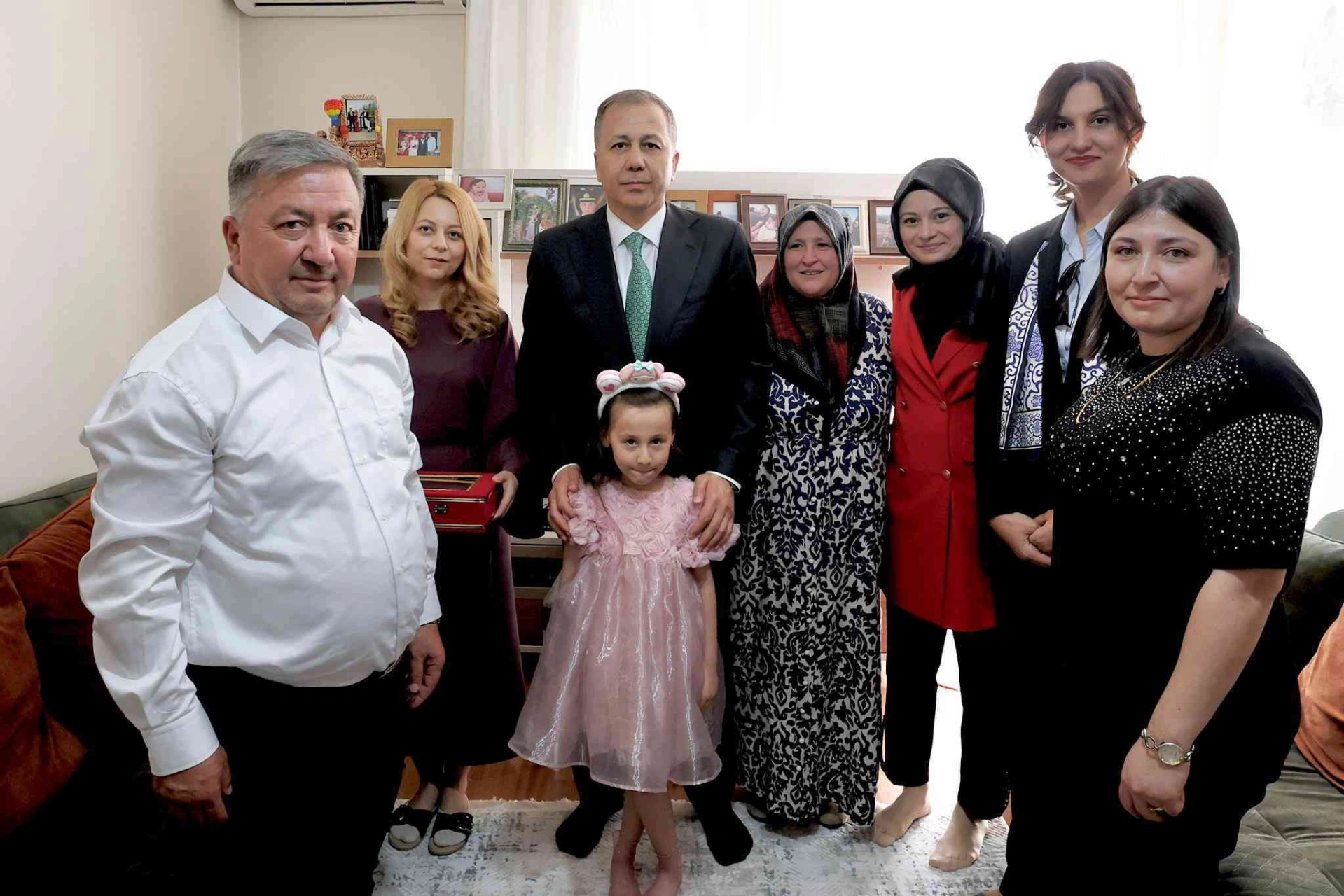 İçişleri Bakanı Ali Yerlikaya, Kurban Bayramı'nın ikinci gününde şehit Teğmen