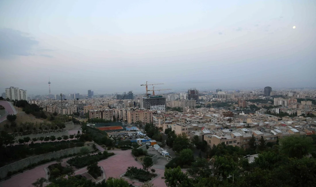 İsrail’in Tahran’a yönelik saldırılarında sivil binalar hedef alındı. İran devlet