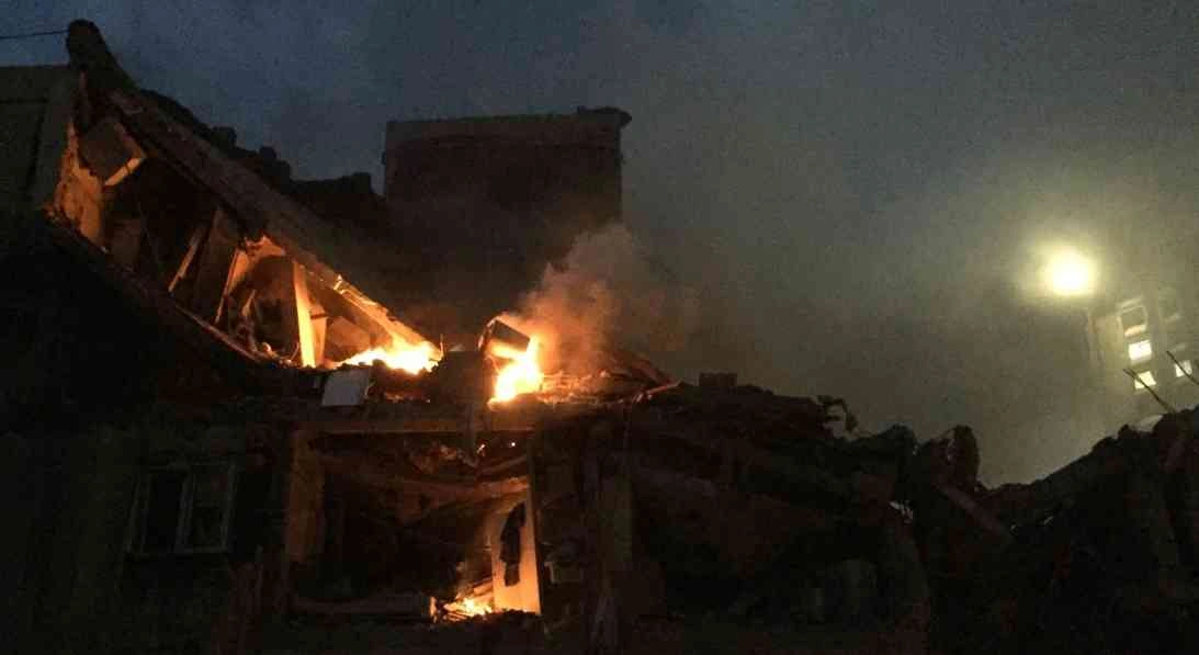 İran Lideri Hamaney, İsrail saldırılarında kayıplar verdiklerini belirterek, sert misilleme