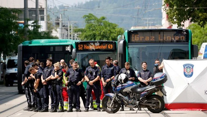 Avusturya'nın Graz kentinde bir liseye düzenlenen silahlı saldırıda saldırgan dahil