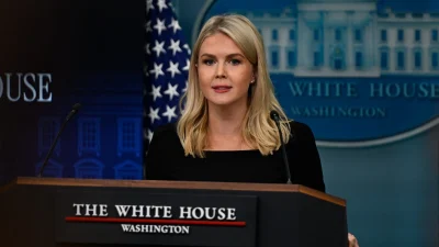  Beyaz Saray Sözcüsü Karoline Leavitt, Trump’ın İran’la ilgili kararını