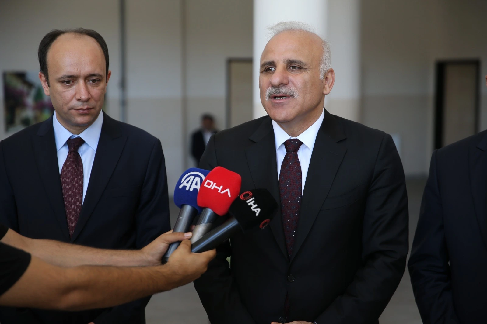  Güneydoğu Anadolu'daki öğrenciler karne alarak yaz tatiline merhaba dedi;