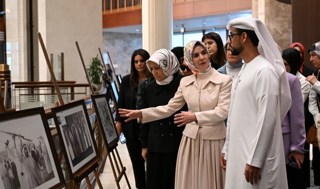  Cumhurbaşkanlığı Millet Kütüphanesi’nde açılan sergide, Şeyha Fatima Bint Mubarak’ın