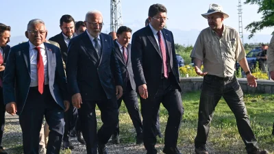 Adalet Bakanı Yılmaz Tunç, Kayseri’de çeşitli temaslarda bulunarak şehirdeki belediye