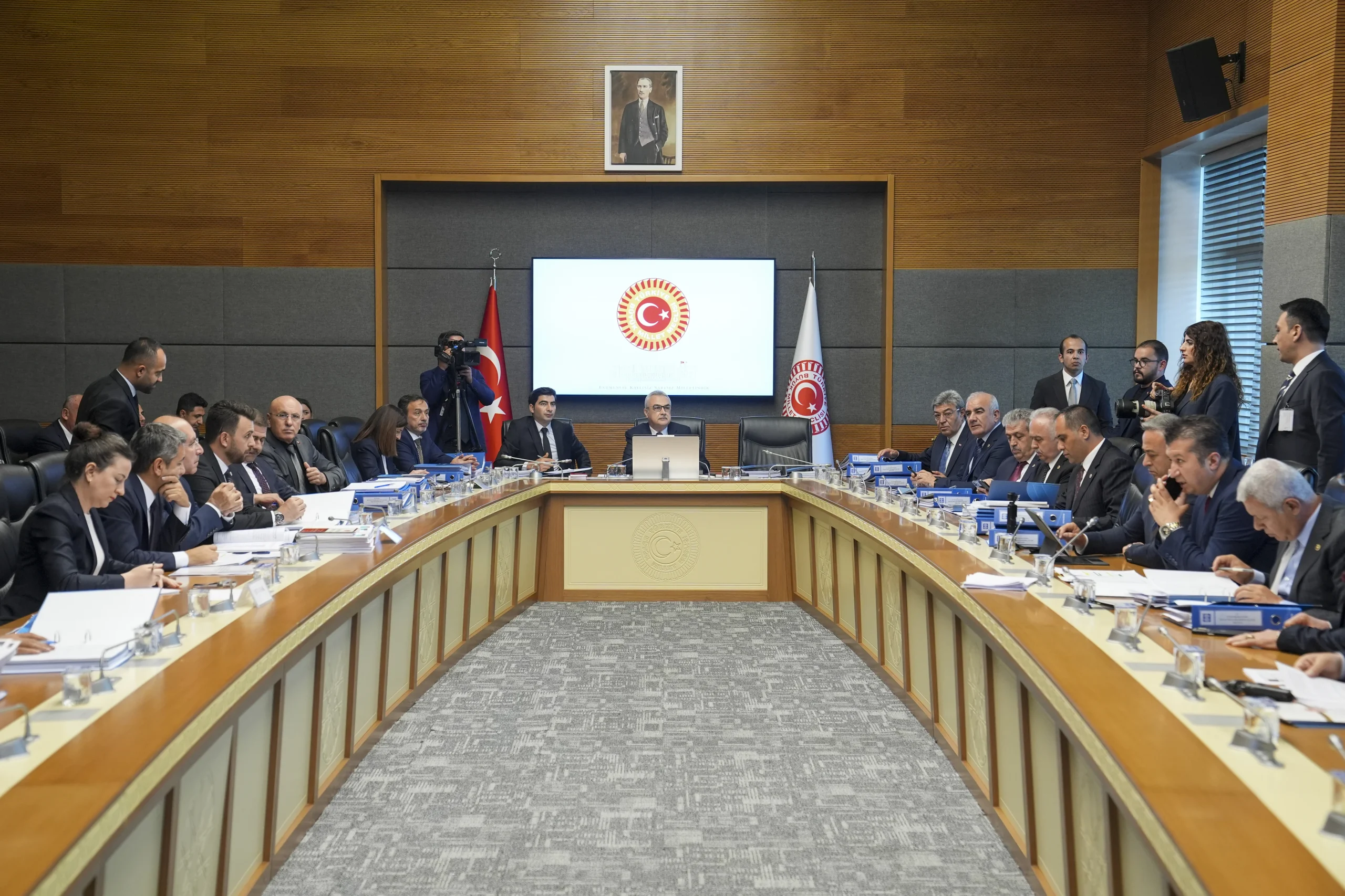  TBMM KİT Komisyonu’nda konuşan Halkbank Genel Müdürü Osman Arslan,