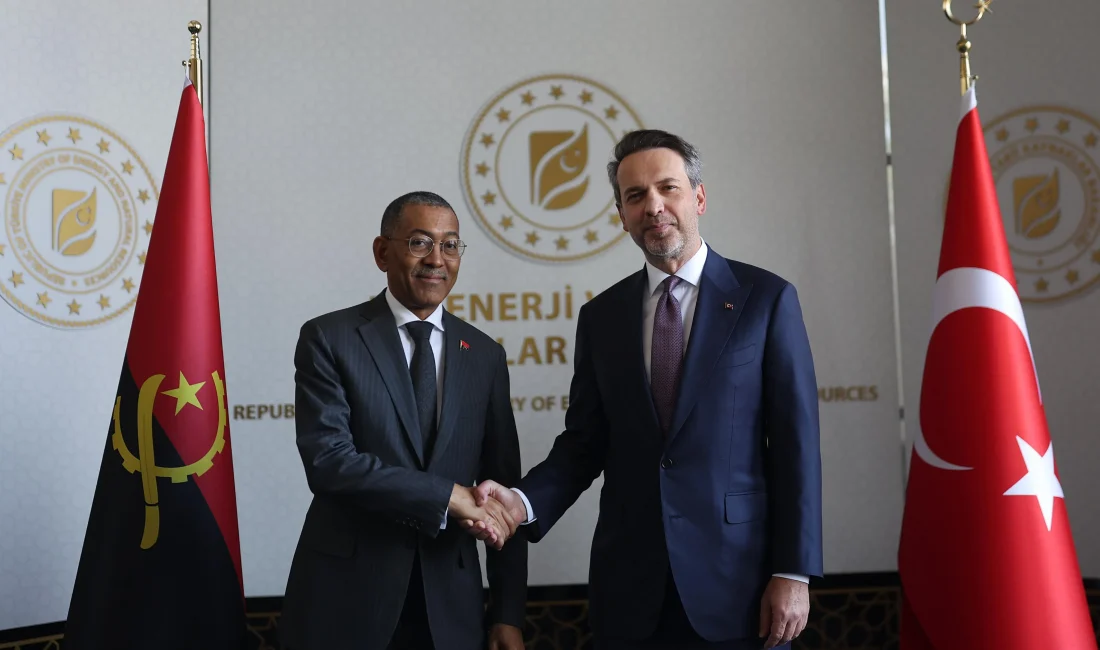 Türkiye ile Angola Arasında 500 Milyon Dolarlık Ticaret Hedefi Türkiye ile Angola arasındaki ticaret, enerji ve yatırımlar odağında