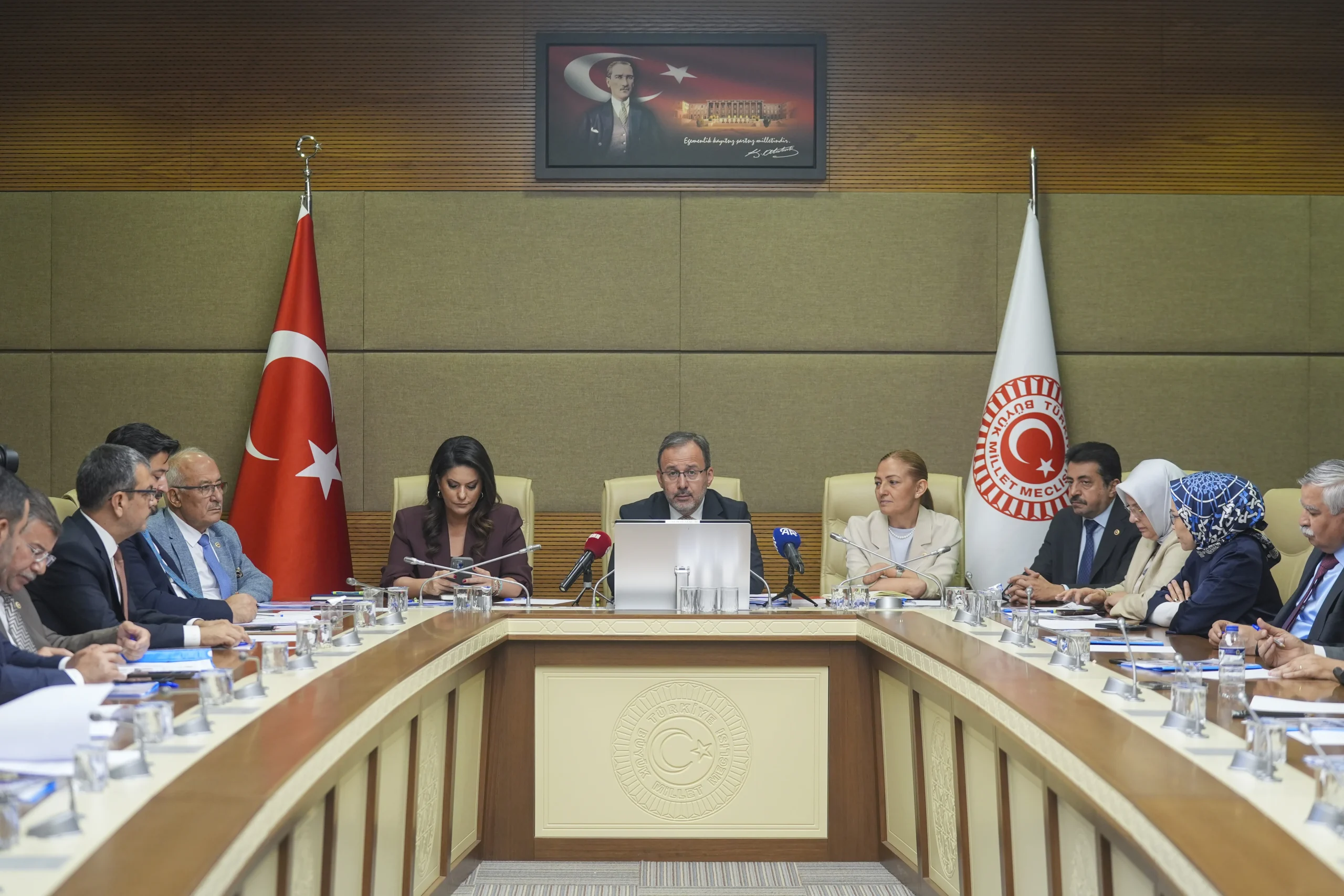  TBMM'de kurulan Engellilerin Sorunlarını Araştırma Komisyonu, ilk toplantısını gerçekleştirerek