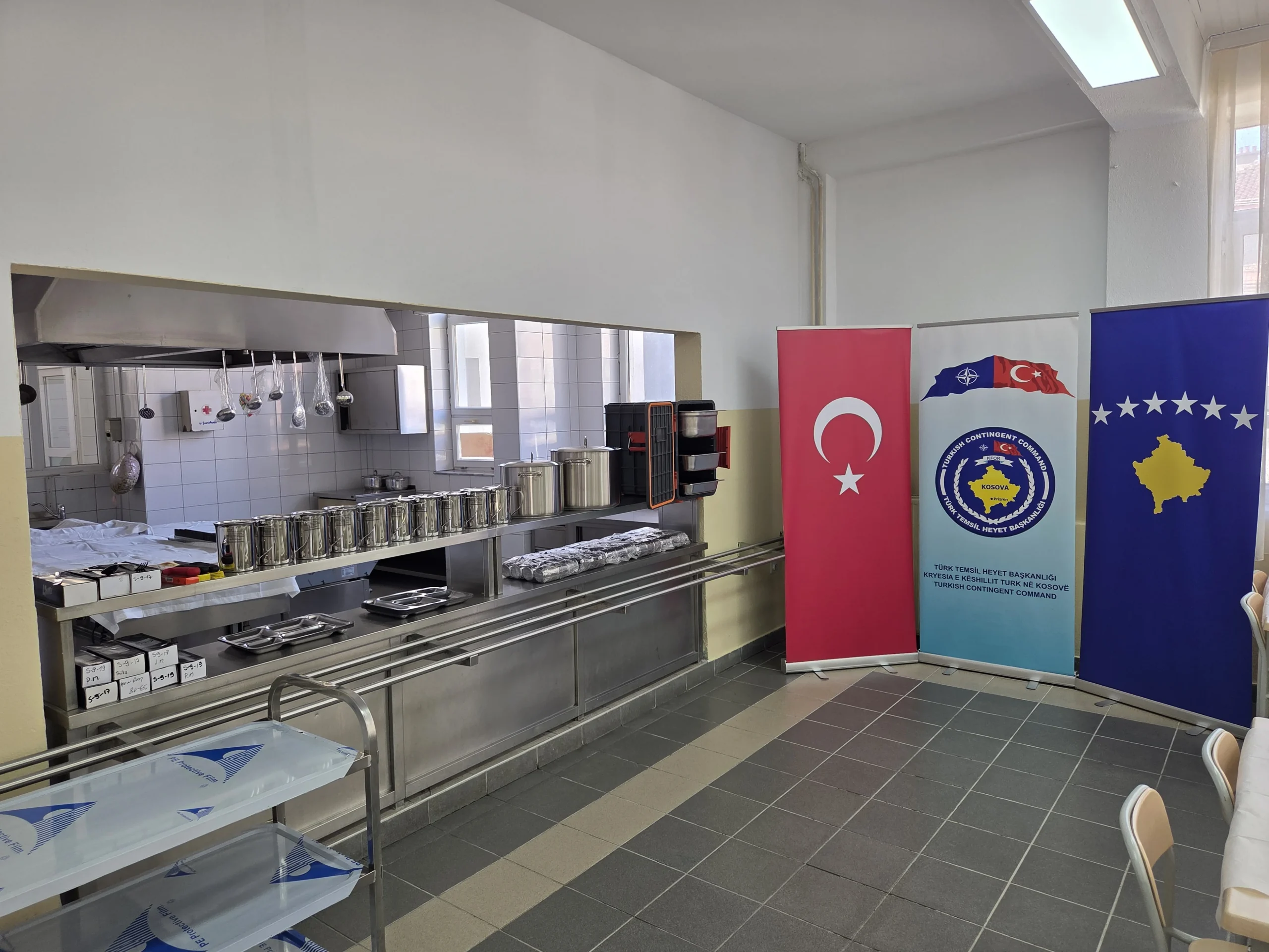  Kosova’daki Türk askeri, özel gereksinimli bireylerin eğitimine destek amacıyla