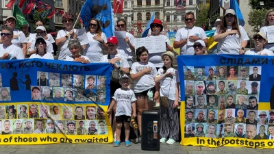 Ukraynalı siviller ve asker yakınları, İstanbul’da düzenledikleri eylemde, Rusya'daki esirlerin