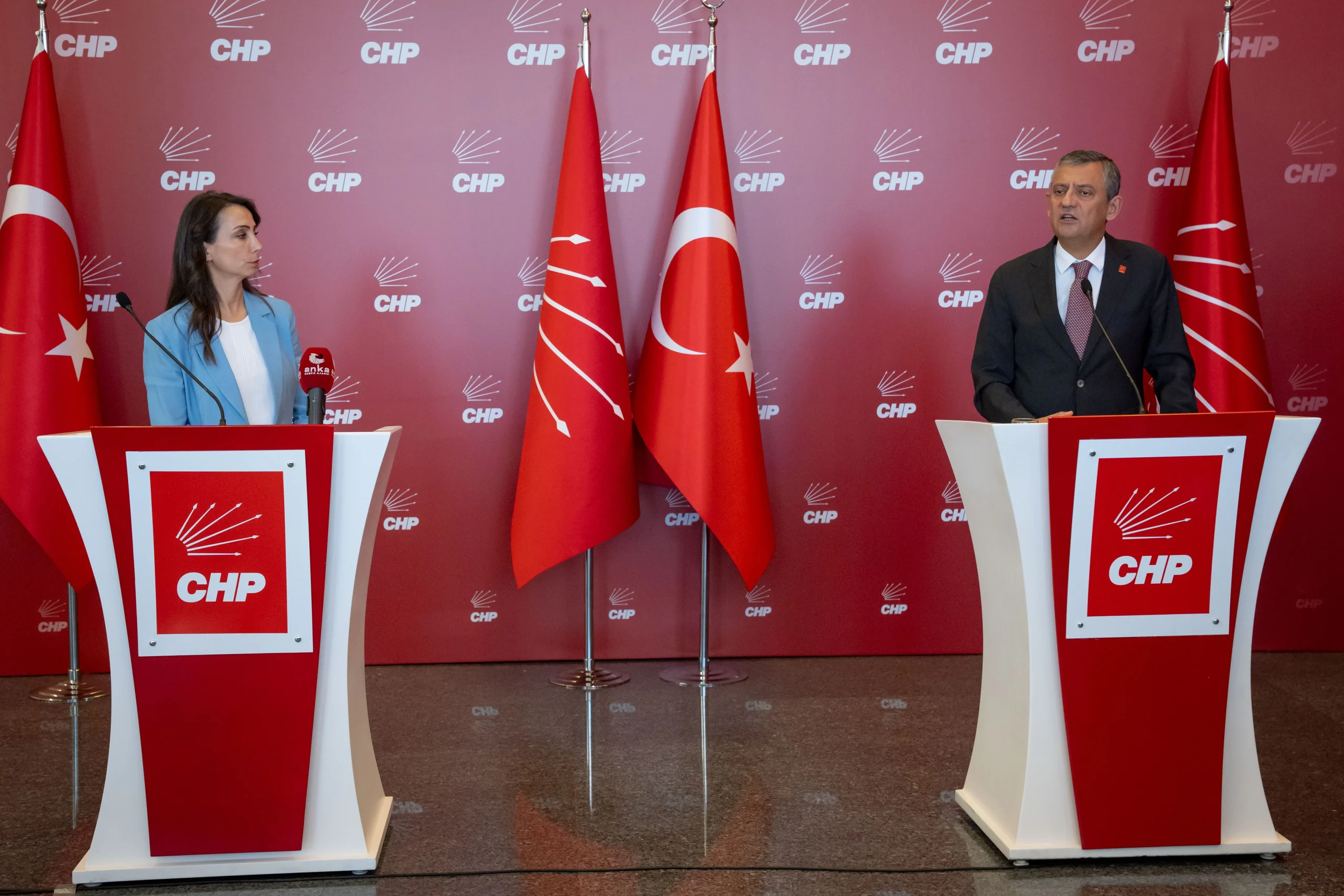  CHP Genel Başkanı Özgür Özel, DEM Parti Eş Genel