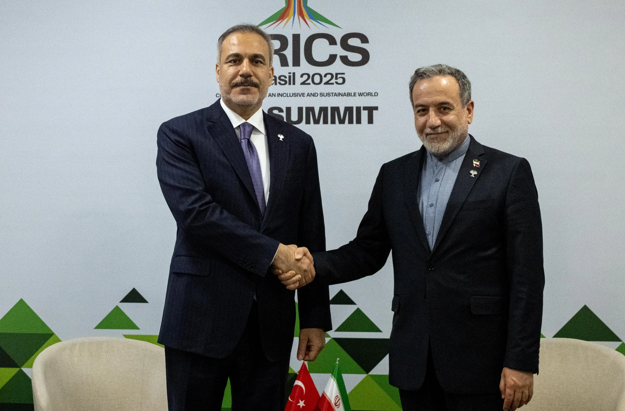  Dışişleri Bakanı Fidan, Brezilya’da İranlı mevkidaşı Erakçi ile kritik