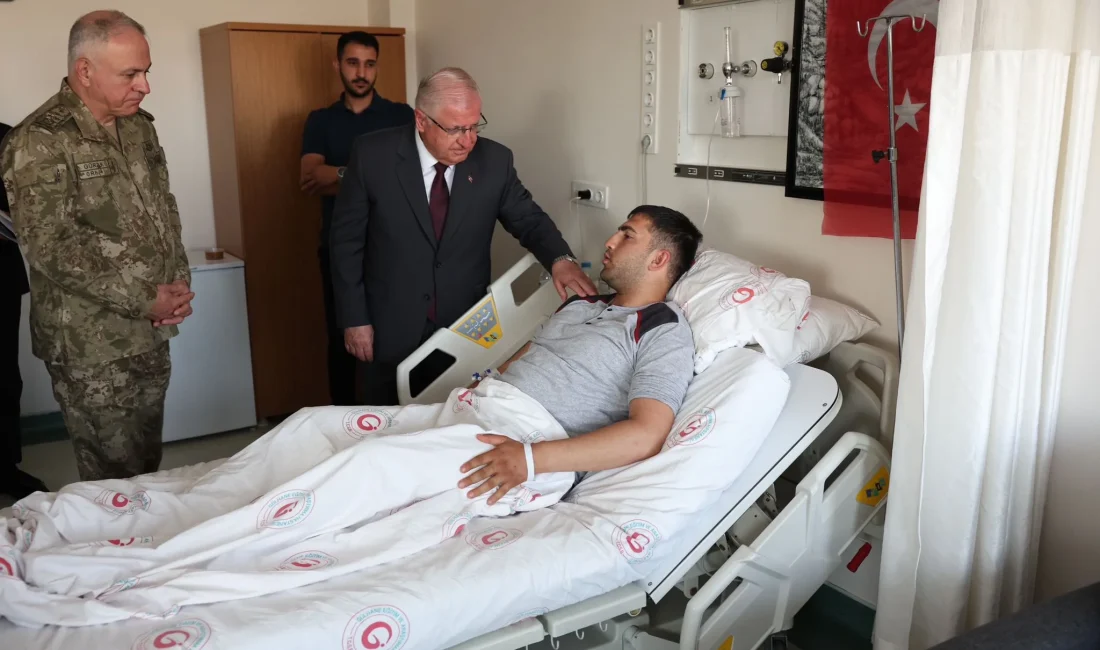  Milli Savunma Bakanı Yaşar Güler, metan gazından zehirlenen askerleri