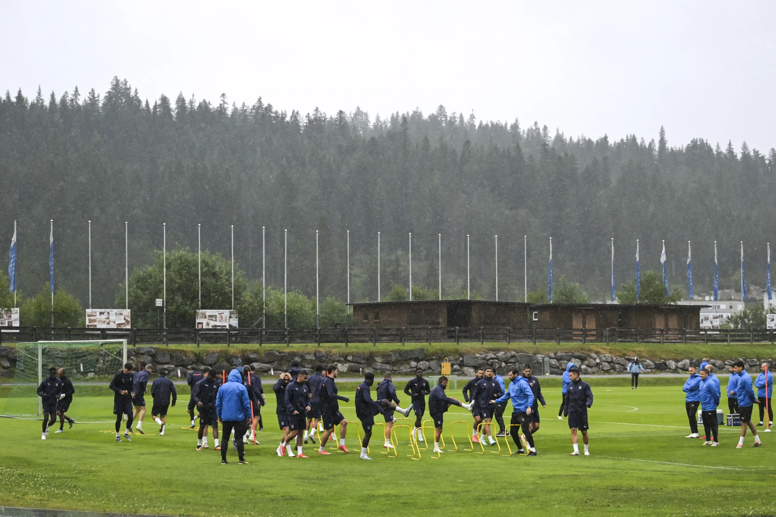 RAMS Başakşehir, yeni sezon hazırlıkları için Avusturya'nın Seefeld bölgesinde çalışmalarına
