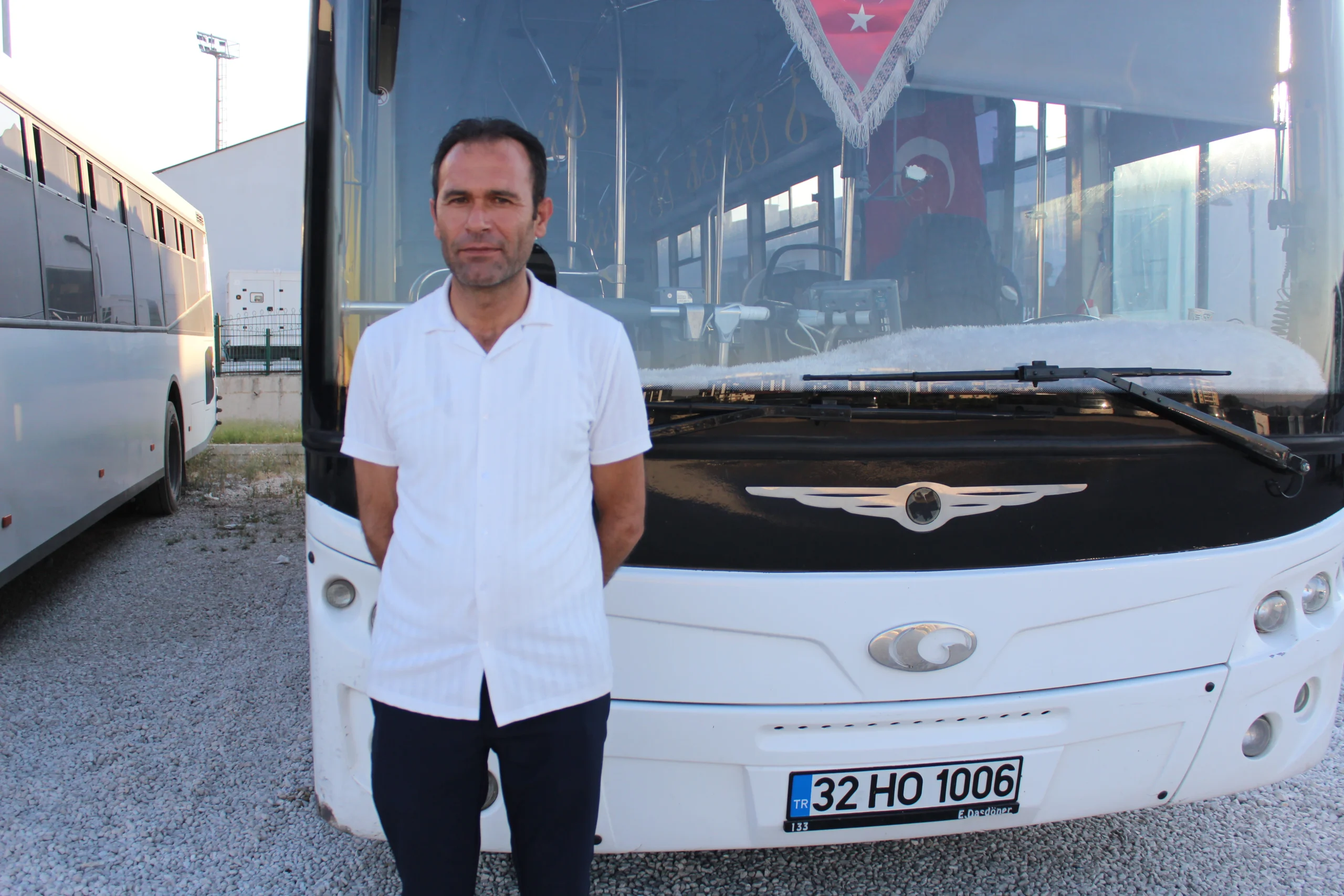 Isparta’da halk otobüsünde boğulma tehlikesi geçiren 2 yaşındaki çocuğa Heimlich