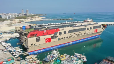 Deprem sonrası eğitim hayatının aksamaması için Hatay'da hizmet veren yüzer