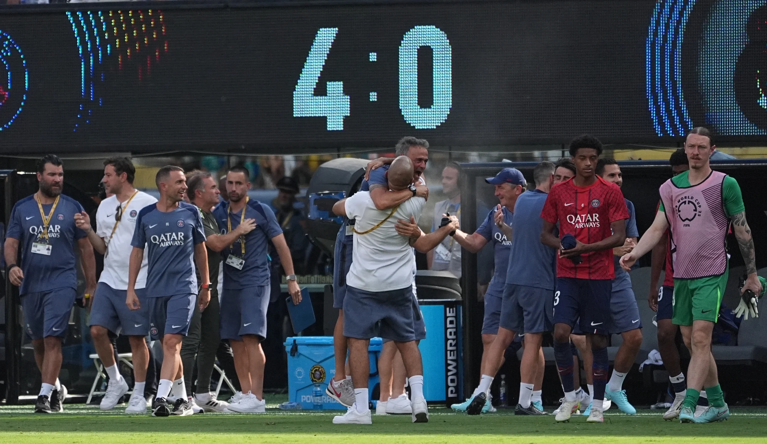 Paris Saint-Germain, Real Madrid karşısında gösterdiği üstün performansla 4-0 galip