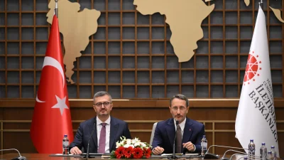 Cumhurbaşkanlığı İletişim Başkanlığı görevine atanan Burhanettin Duran, düzenlenen törenle görevi