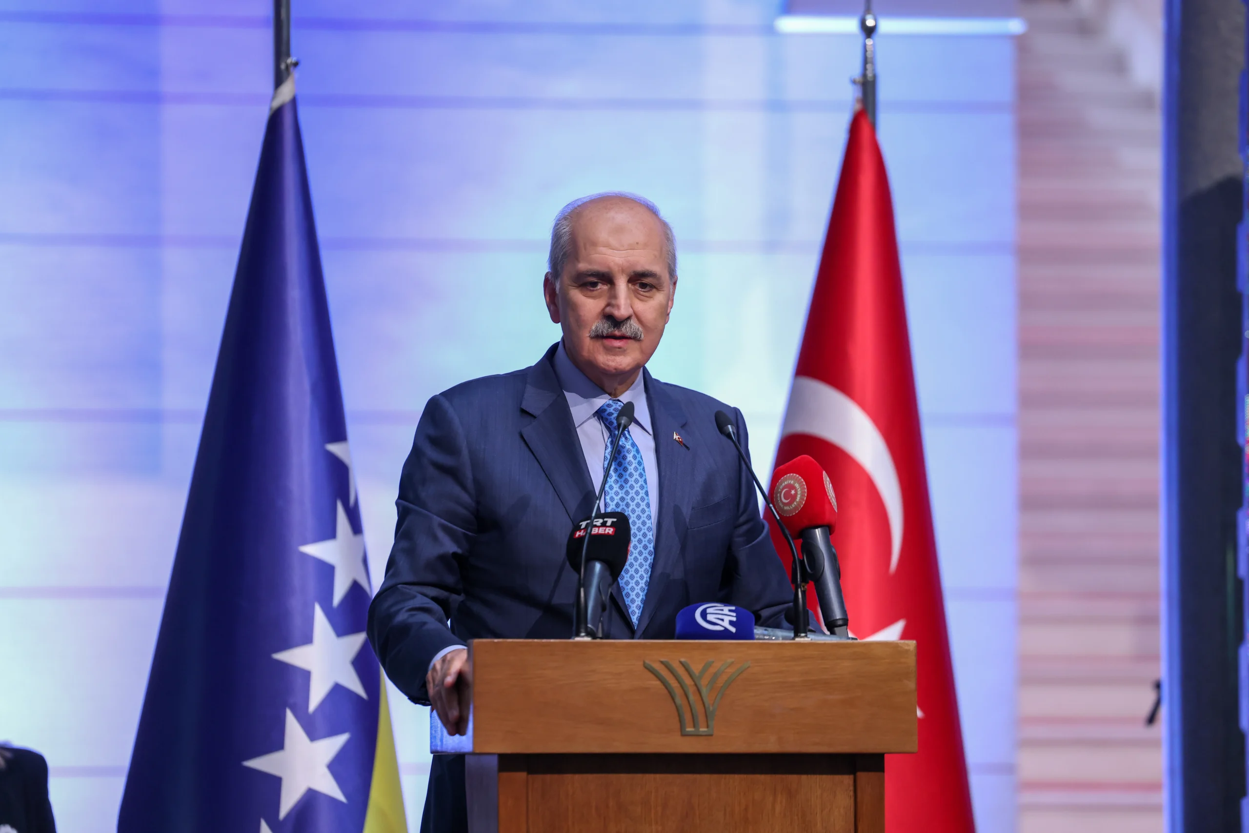 TBMM Başkanı Kurtulmuş, Saraybosna’daki sergi açılışında, Srebrenitsa’yı sadece anmakla kalmayıp