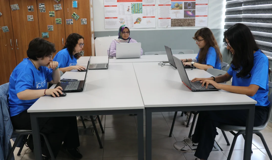 Karabük BİLSEM Öğrencileri, Siber Güvenlikte 2026 Hedefini Büyüttü Karabük BİLSEM öğrencileri, Singapur’da Türkiye’yi başarıyla temsil ettikleri siber güvenlik