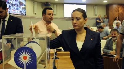 Antalya Büyükşehir Belediye Meclisi, Muhittin Böcek’in görevden uzaklaştırılmasının ardından başkanvekilliğine