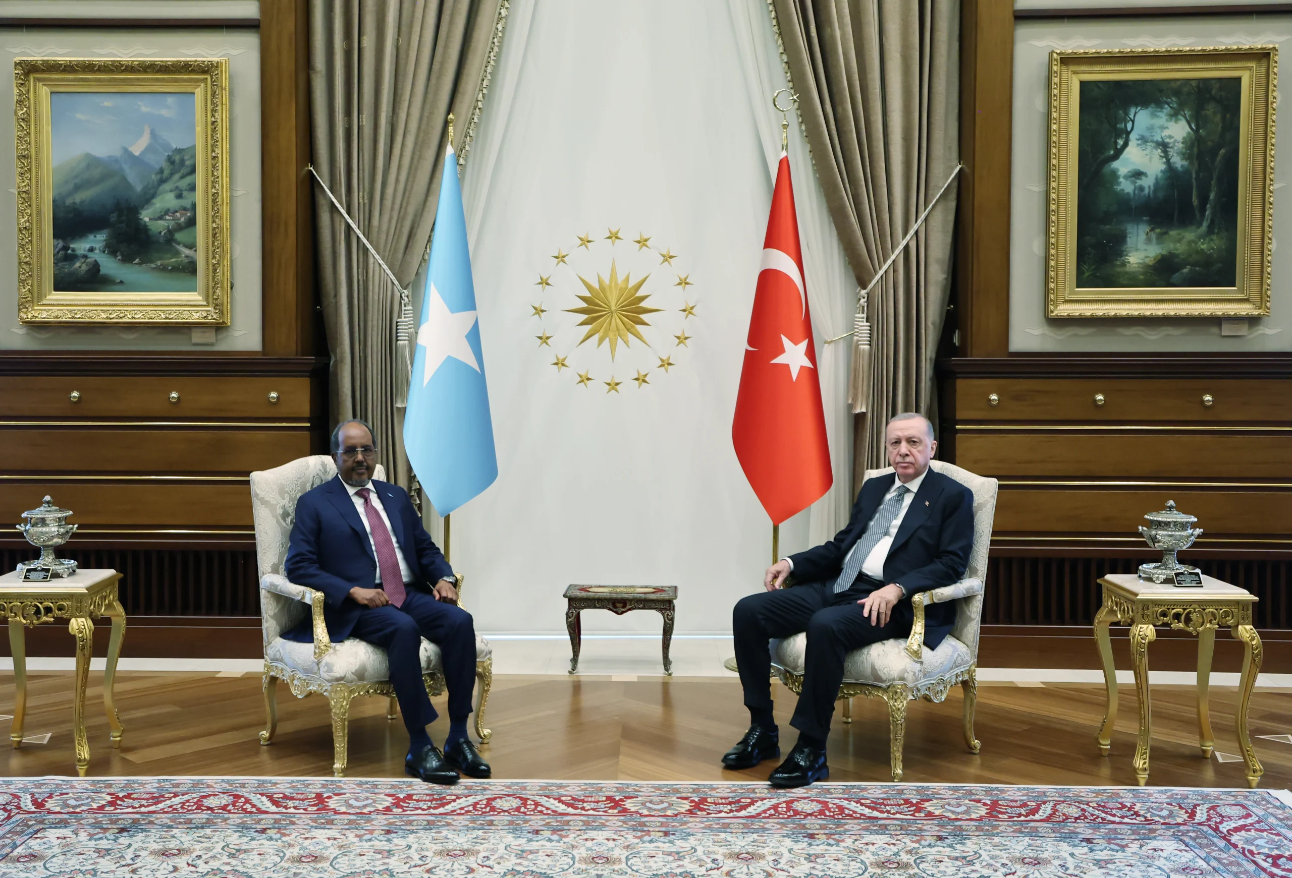Cumhurbaşkanı Erdoğan, Somali Cumhurbaşkanı Mahmud ile Cumhurbaşkanlığı Külliyesi’nde bir araya