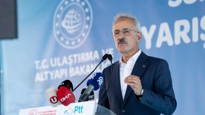 2025 Postacı Yürüyüş Yarışması Türkiye Finali’nde konuşan Bakan Uraloğlu, PTT’nin