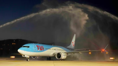 Gazipaşa-Alanya Havalimanı’ndan Amsterdam’a yapılan direkt uçuşlar, TUI ve Corendon’un katkısıyla