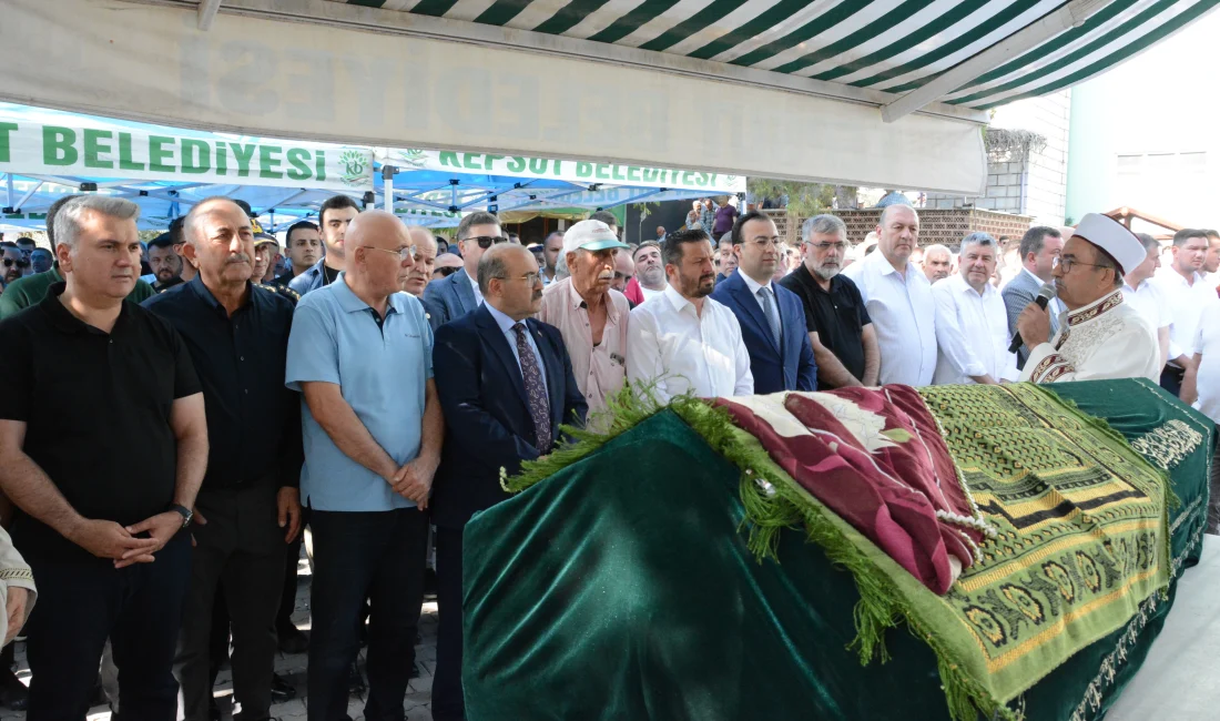 İsmail Ok’un annesi Fatma Ok, Balıkesir'in Kepsut ilçesinde kılınan cenaze