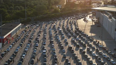 Avrupa’da yaşayan gurbetçilerin yaz tatili için Türkiye’ye dönüşleri Kapıkule’de rekor