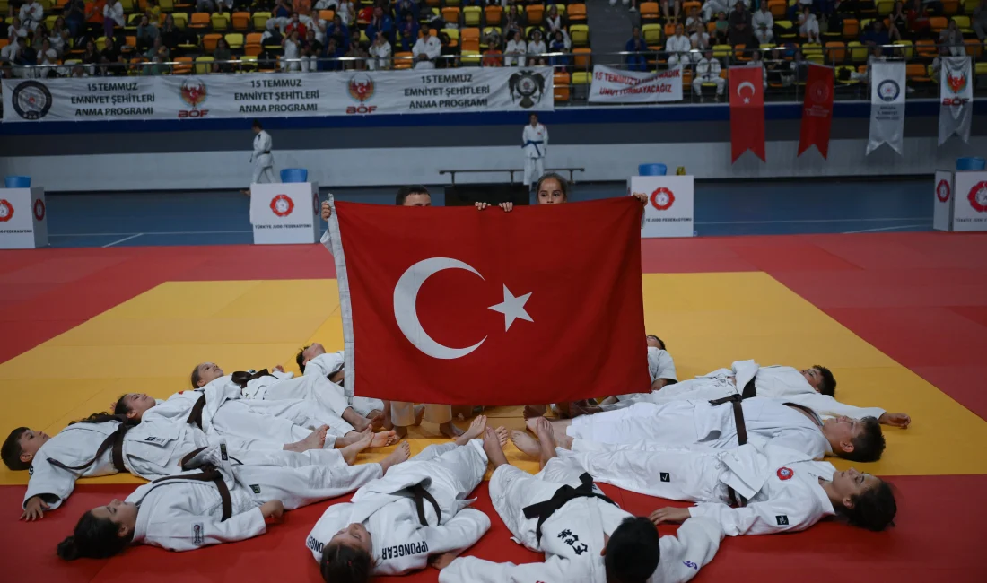 15 Temmuz şehitleri Ankara'da anıldı. Turgut Aslan’ın katıldığı programda polis