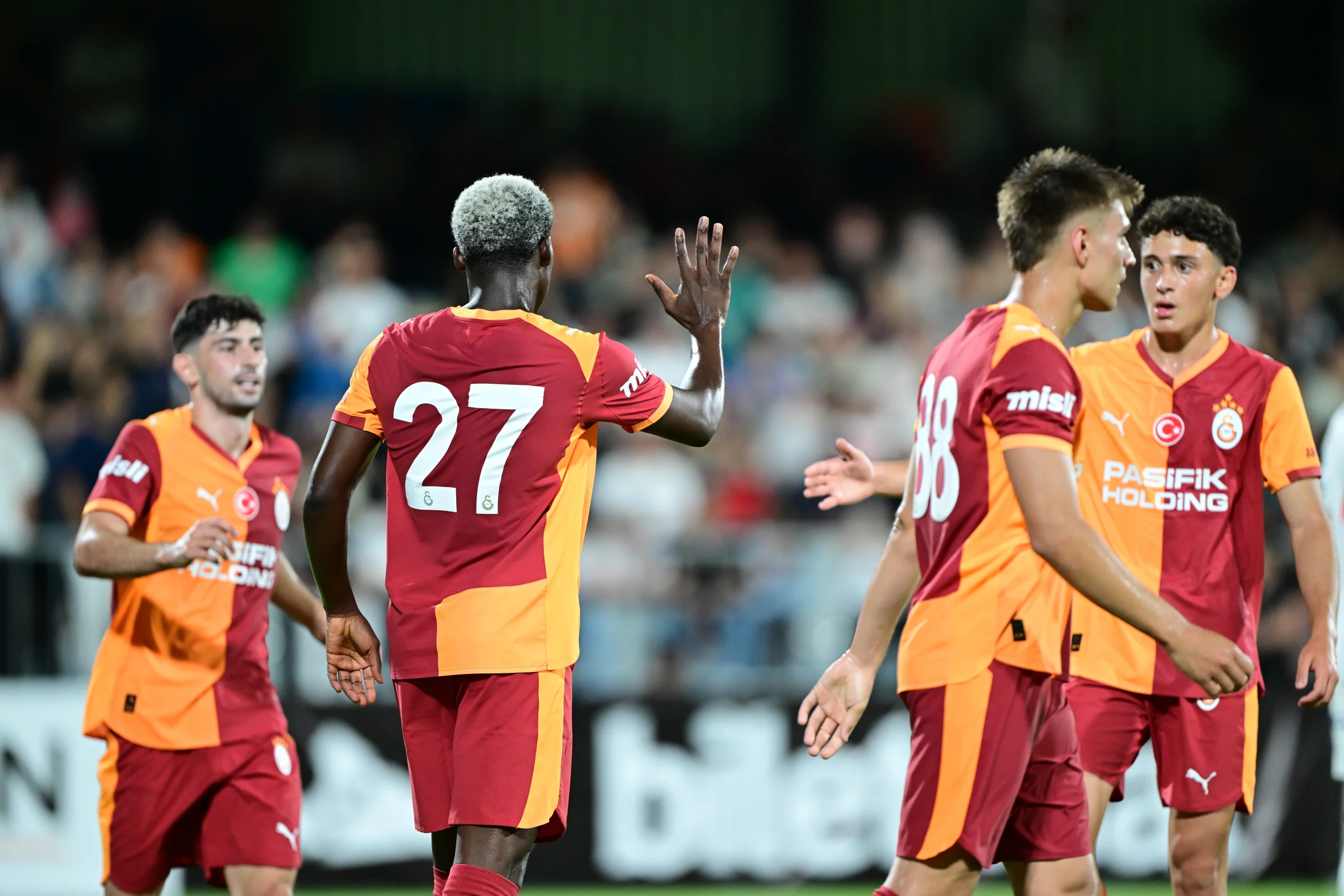 Süper Lig’in son şampiyonu Galatasaray, Ümraniyespor ile oynadığı hazırlık maçını