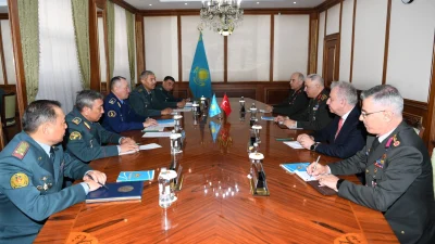 Orgeneral Metin Gürak, Kazakistan’da üst düzey askeri yetkililerle görüştü, çeşitli