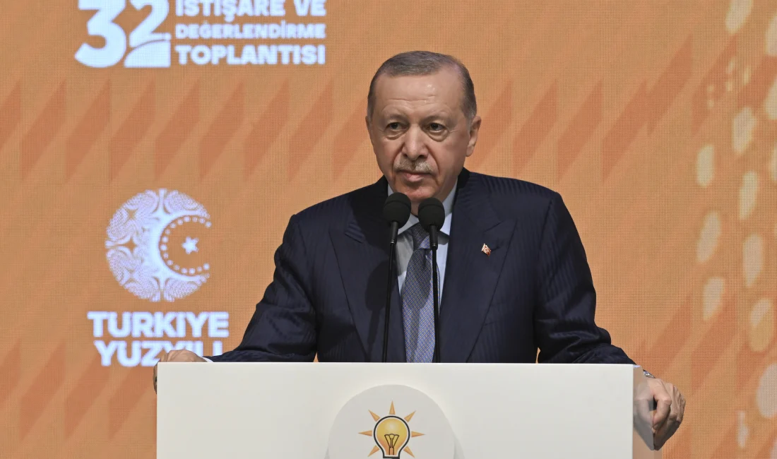 Erdoğan: “Terörsüz Türkiye, Büyük Atılımın Anahtarıdır” Cumhurbaşkanı Erdoğan, AK Parti'nin Kızılcahamam kampında terörle mücadele, toplumsal birlik