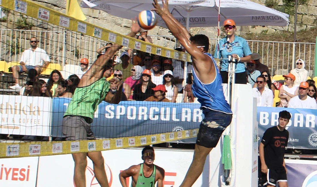 Sinop’ta Pro Beach Voleybol Turnuvası Sona Erdi TVF tarafından Sinop’ta düzenlenen plaj voleybolu turnuvasında şampiyonlar belli oldu,