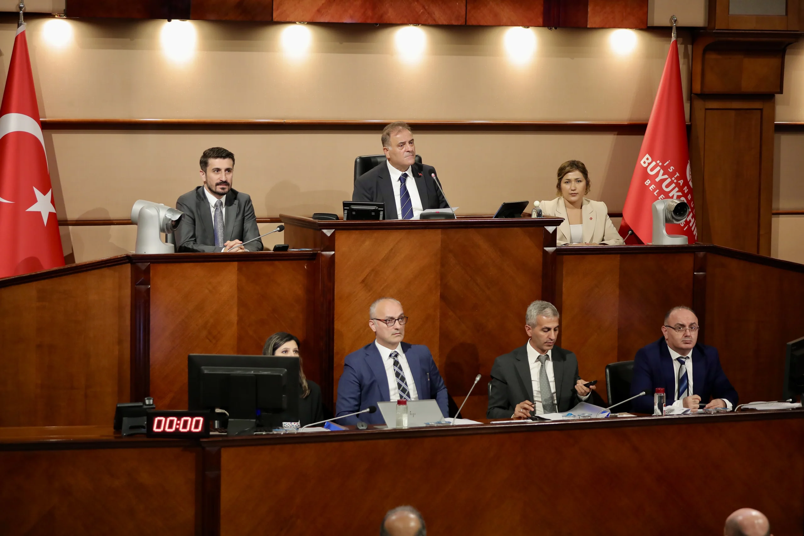 İstanbul Büyükşehir Belediye Meclisi’nde KİPTAŞ’a yönelik usulsüzlük iddiaları hakkında soru