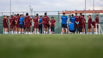 Trabzonspor Erzurum’da Yeni Sezon Hazırlıklarına Başladı Trabzonspor, teknik direktör Fatih Tekke yönetiminde Erzurum’da sezonun ikinci kamp