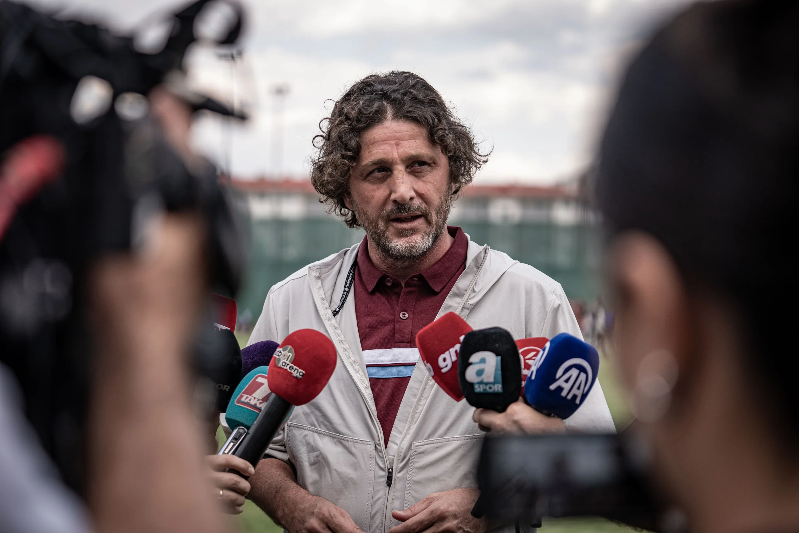 Trabzonspor Teknik Direktörü Fatih Tekke, kamp döneminde yaptığı açıklamada transfer