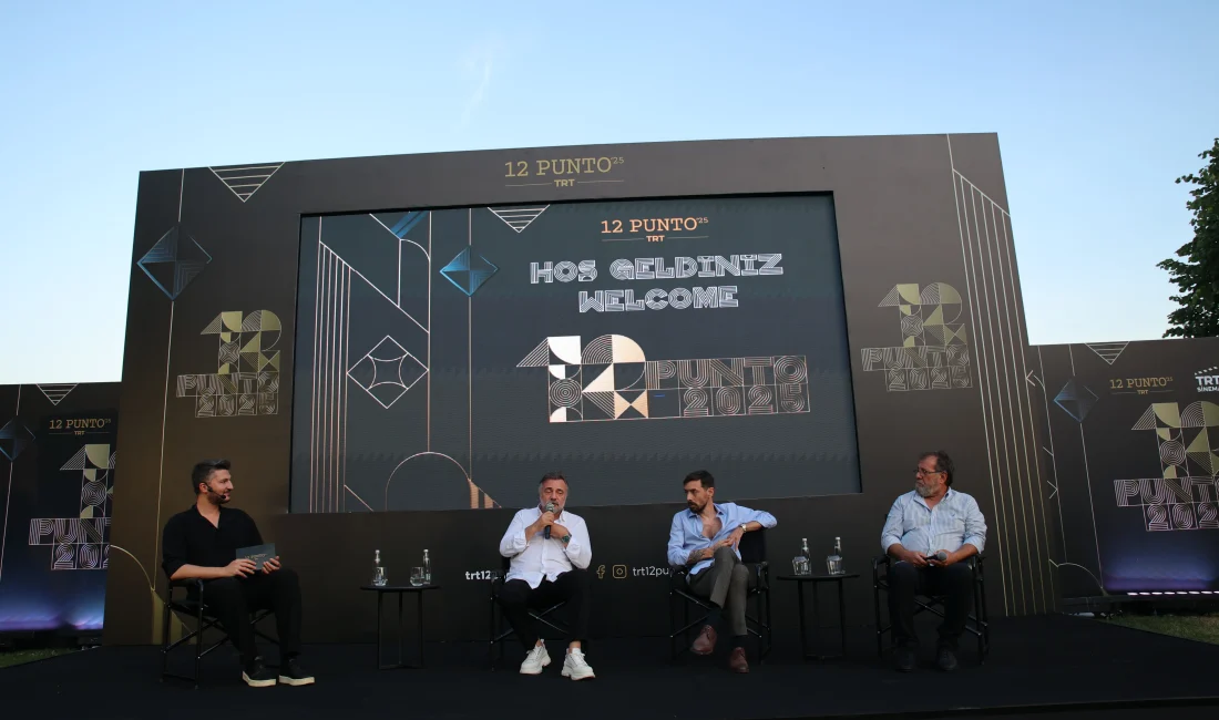 12 Punto’da Osman Sınav, “Uzun Hikaye” ile Anıldı TRT’nin düzenlediği 12 Punto’da, usta yönetmen Osman Sınav’ın “Uzun Hikaye”
