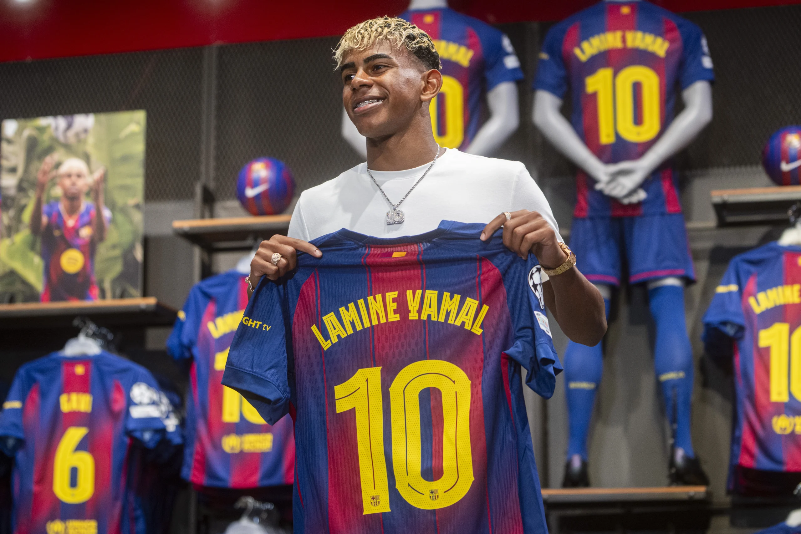 Barcelona, 18 yaşındaki yıldız adayı Lamine Yamal ile uzun vadeli