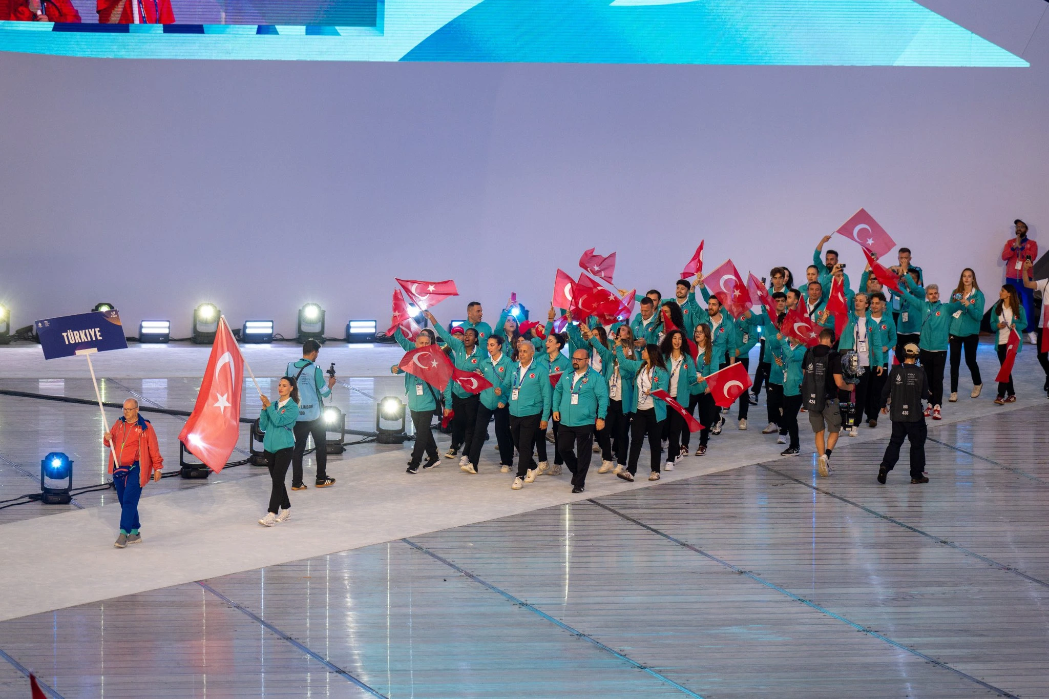 Dünya genelinden 8500’e yakın sporcunun katıldığı Üniversite Oyunları Almanya’da başladı.