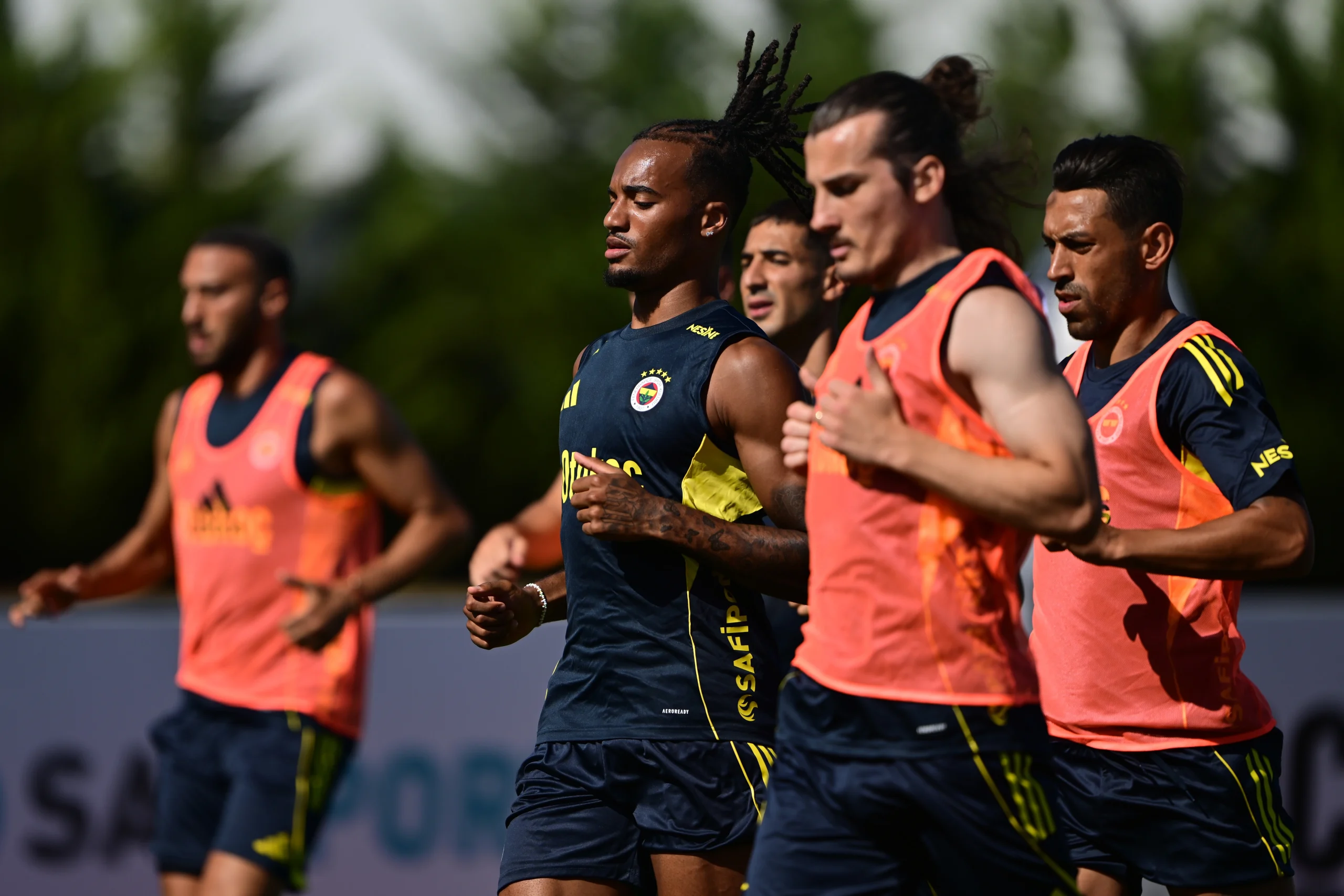 Portekiz’in Algarve bölgesinde kamp yapan Fenerbahçe’de genç oyuncu Abdou Aziz